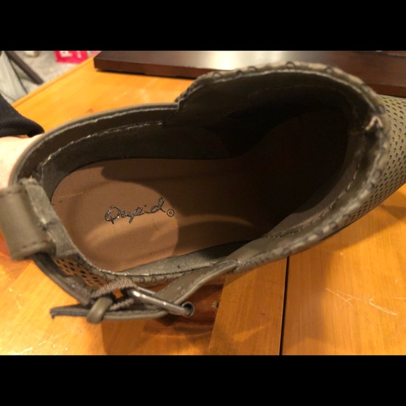 Boots - Picture 2 of 3